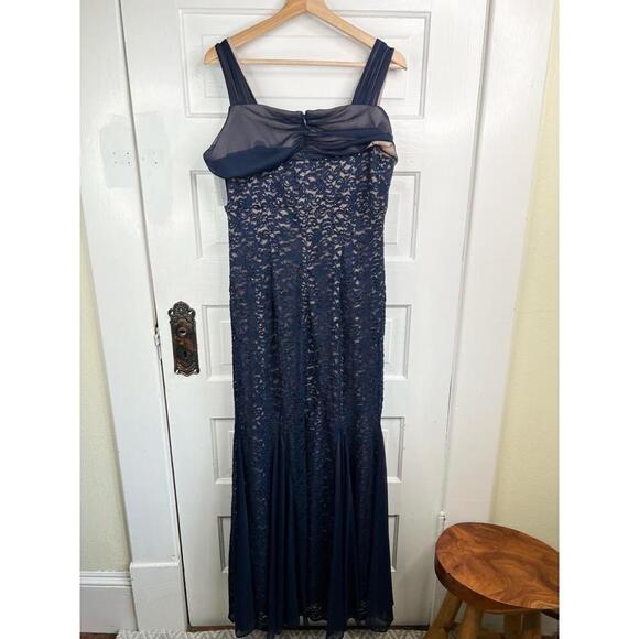 Alex Evenings Womens Size 10 Navy Mermaid Gown Lace Off Shoulder Elegant - Picture 2 of 13